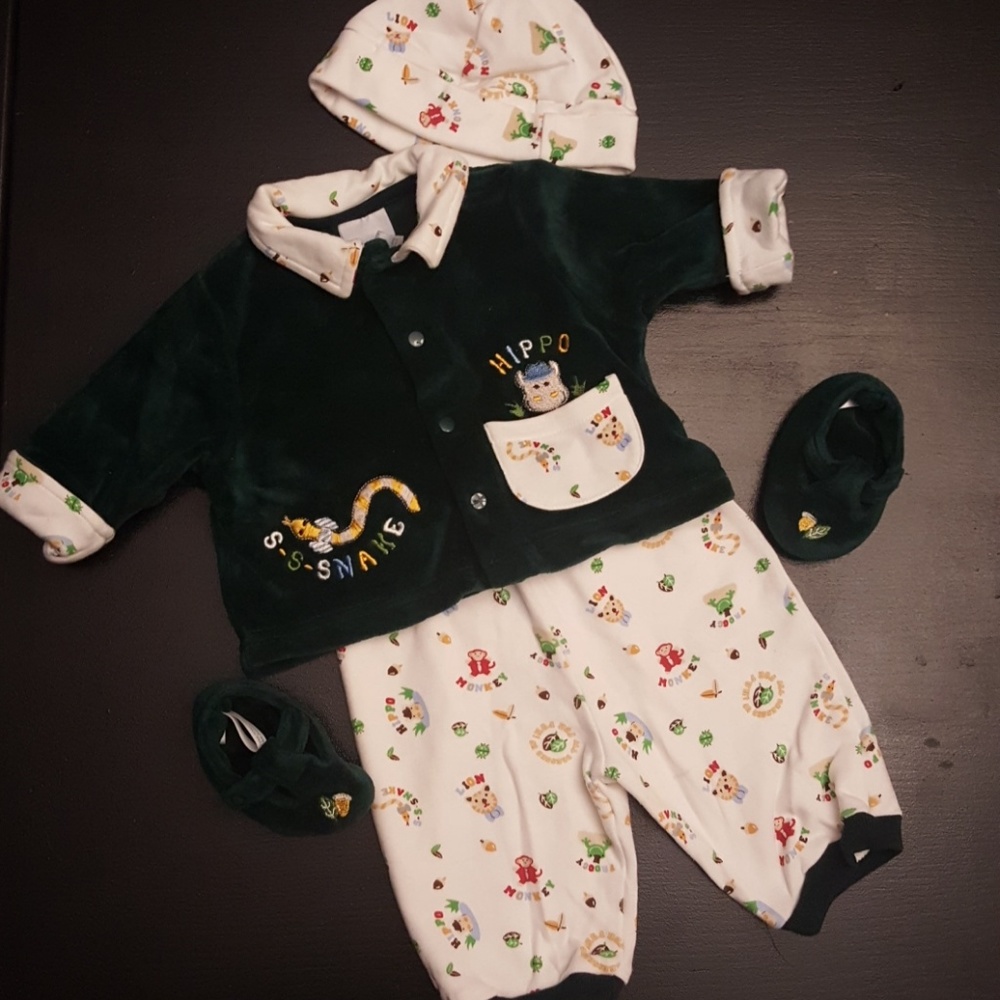 Complete Holiday Outfit (0-3m)